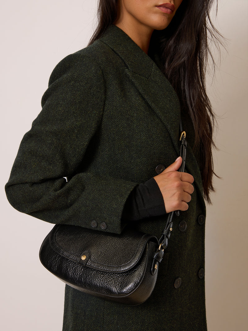 DARLING black grained leather bag, back view by Rouje