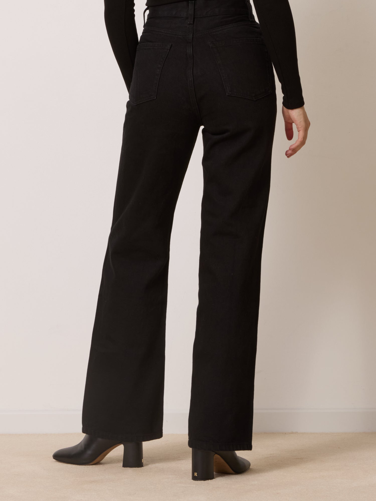 MONTORGAIL JEANS