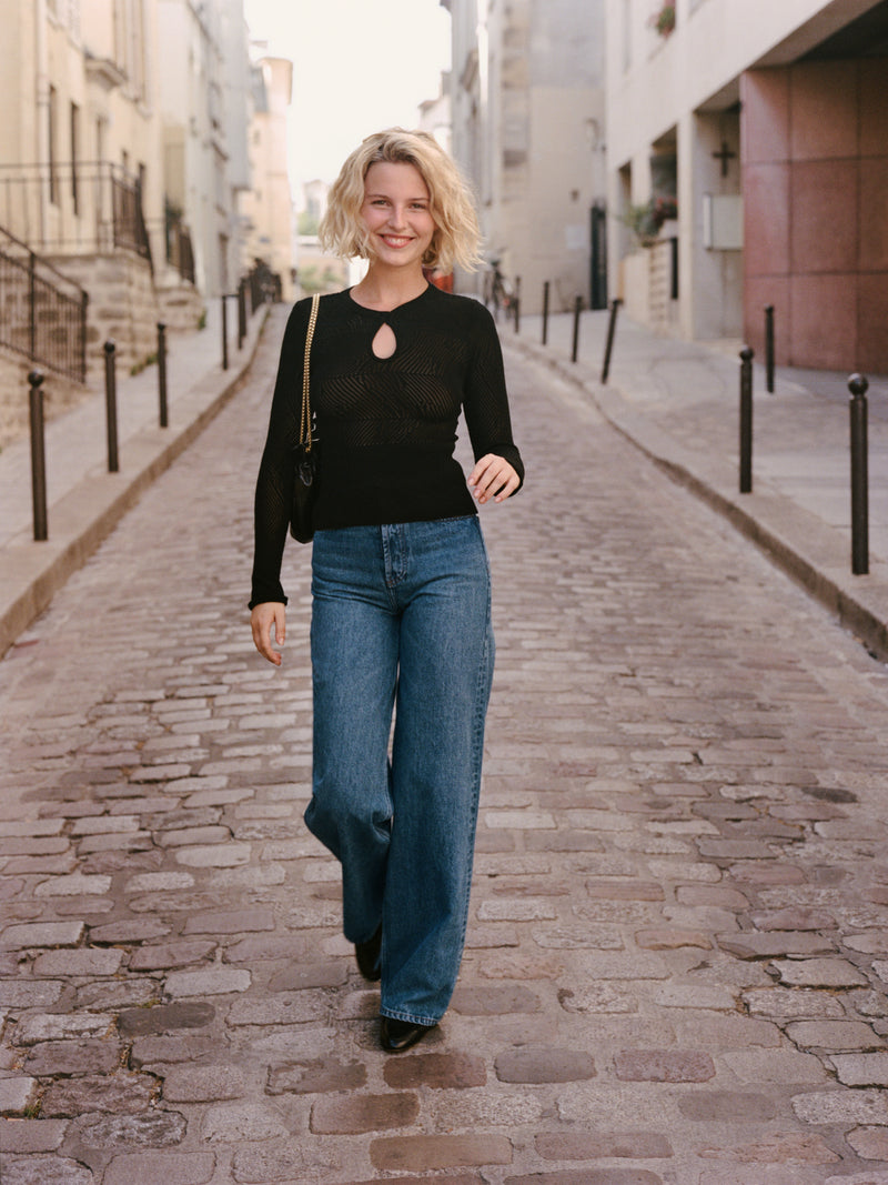 MONCEAU indigo stone wide flared jeans worn on a model by Rouje [collection:662656221512]